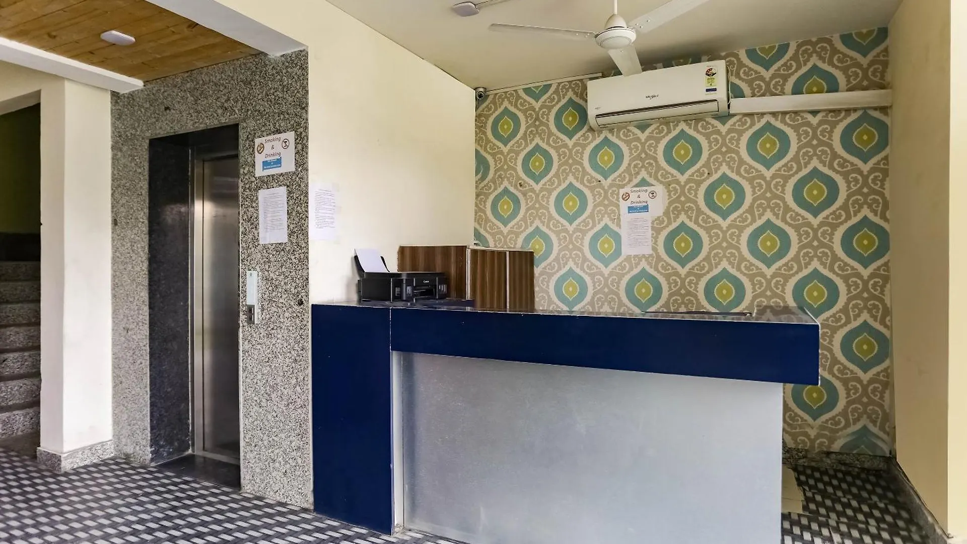 Collection O Comfort Residency Near Medanta Hospital Near Omaxe Celebration Mall Gurgaon
